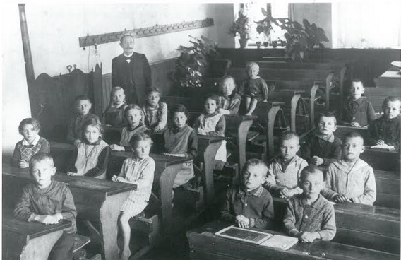 Klassenzimmer mit Schülern